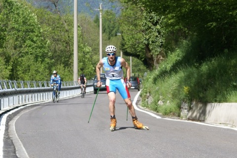 Simone Paredi al Pian del Tivano - www.italiaskiroll.com Simone Paredi al Pian del Tivano - www.italiaskiroll.com